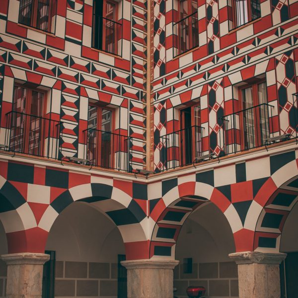 andres-guzman-silva-eeA7OoXxc7k-unsplash